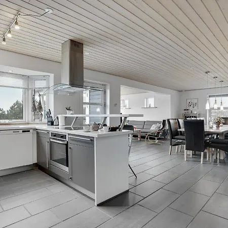 Holiday Home Folvavej V Bøtø By