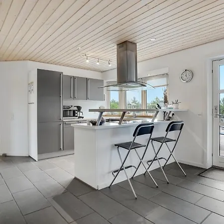 Stunning In Vaeggerlose With Sauna Holiday home *